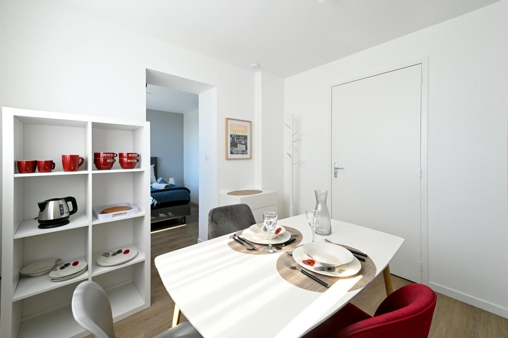 L'Ange Bleu - Appt A 25 Min Du Puy Du Fou Apartment Cholet Exterior photo